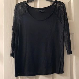 🟡🟡 Forever 21 Black Lace Sleeved Blouse (size L)